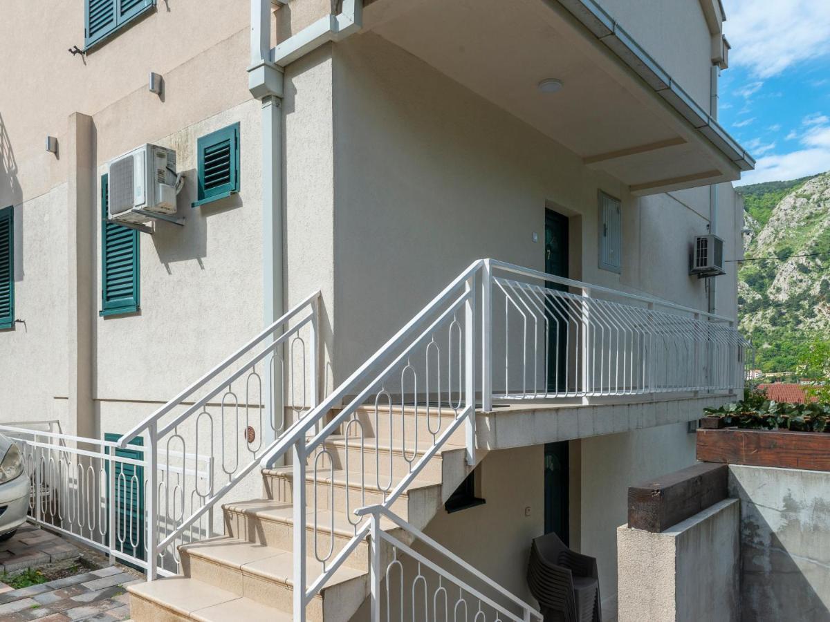 Square Point Apartments Kotor Exterior photo