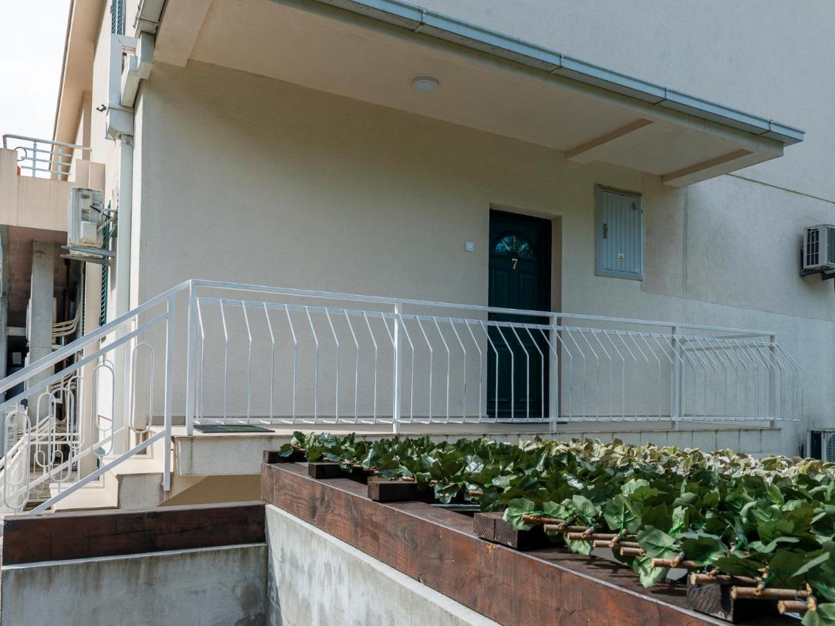 Square Point Apartments Kotor Exterior photo